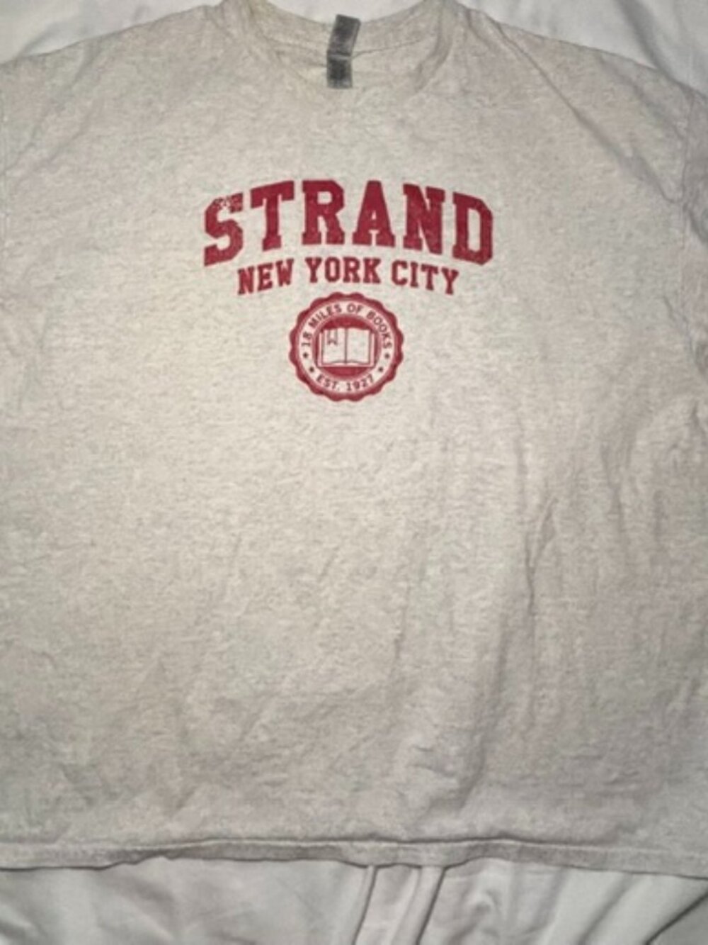 Strand NYC T Shirt Size 2XL Gray Red Logo Graphic “18 Miles of Books” Tee